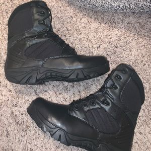 BRAND NEW Delta Men's Black Combat Boots